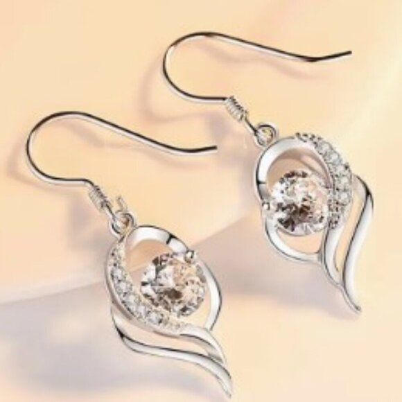 LOVESSOM S925 Sterling Silver Heart-Shaped Moissanite Drop Earrings Nickle free - Picture 2 of 9